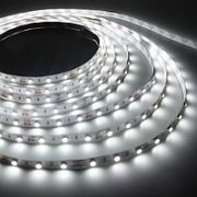 LS607 Лента светодиодная 14.4Вт/м 60 SMD 12В IP65 белый, 4000К, белое основание 5м
